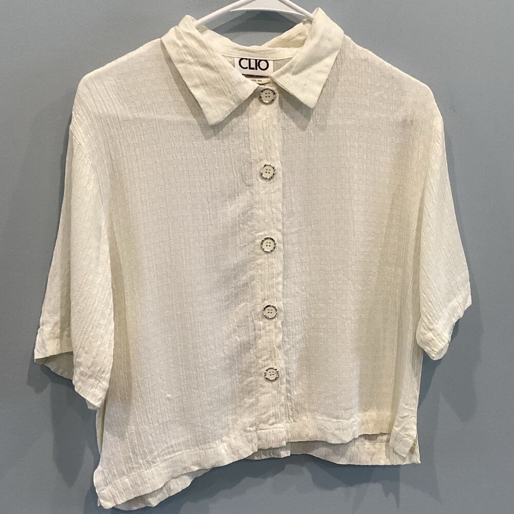 Clio Women Gauzy Button Up Shirt M Medium White Cropped Top Boho Beach Lagenlook